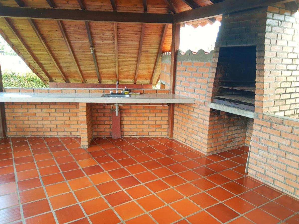Casa Campestre Frente Acuarela -Mesa De Los Santos La Granja Eksteriør bilde