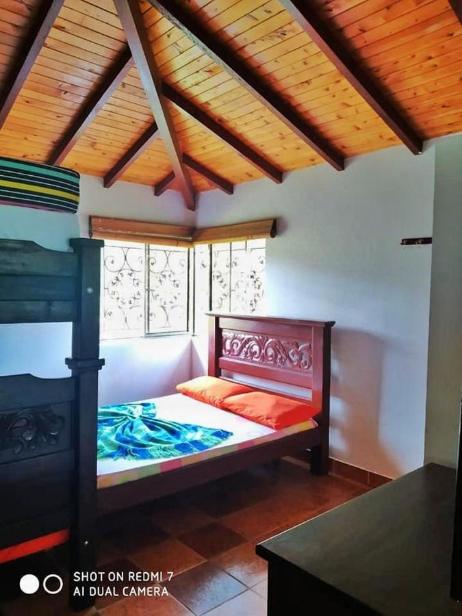 Casa Campestre Frente Acuarela -Mesa De Los Santos La Granja Eksteriør bilde